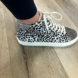 Madewell size 9 high tops!